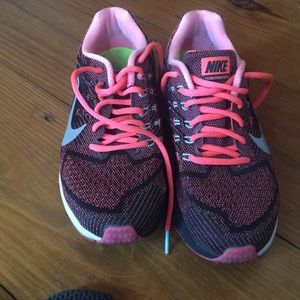 Nike ladies running shoes